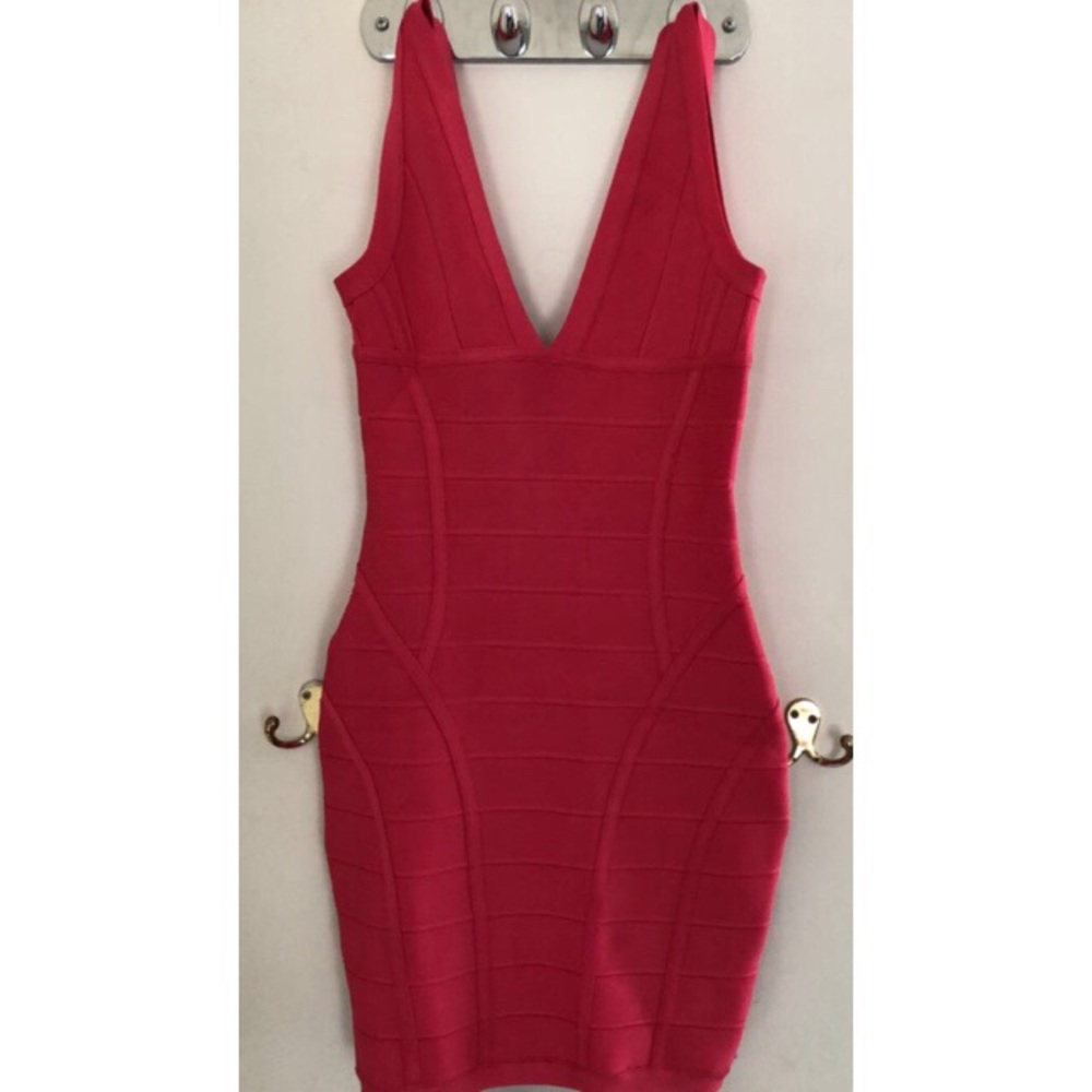 House of CB ‘Jenna’ V-neck Bandage dress